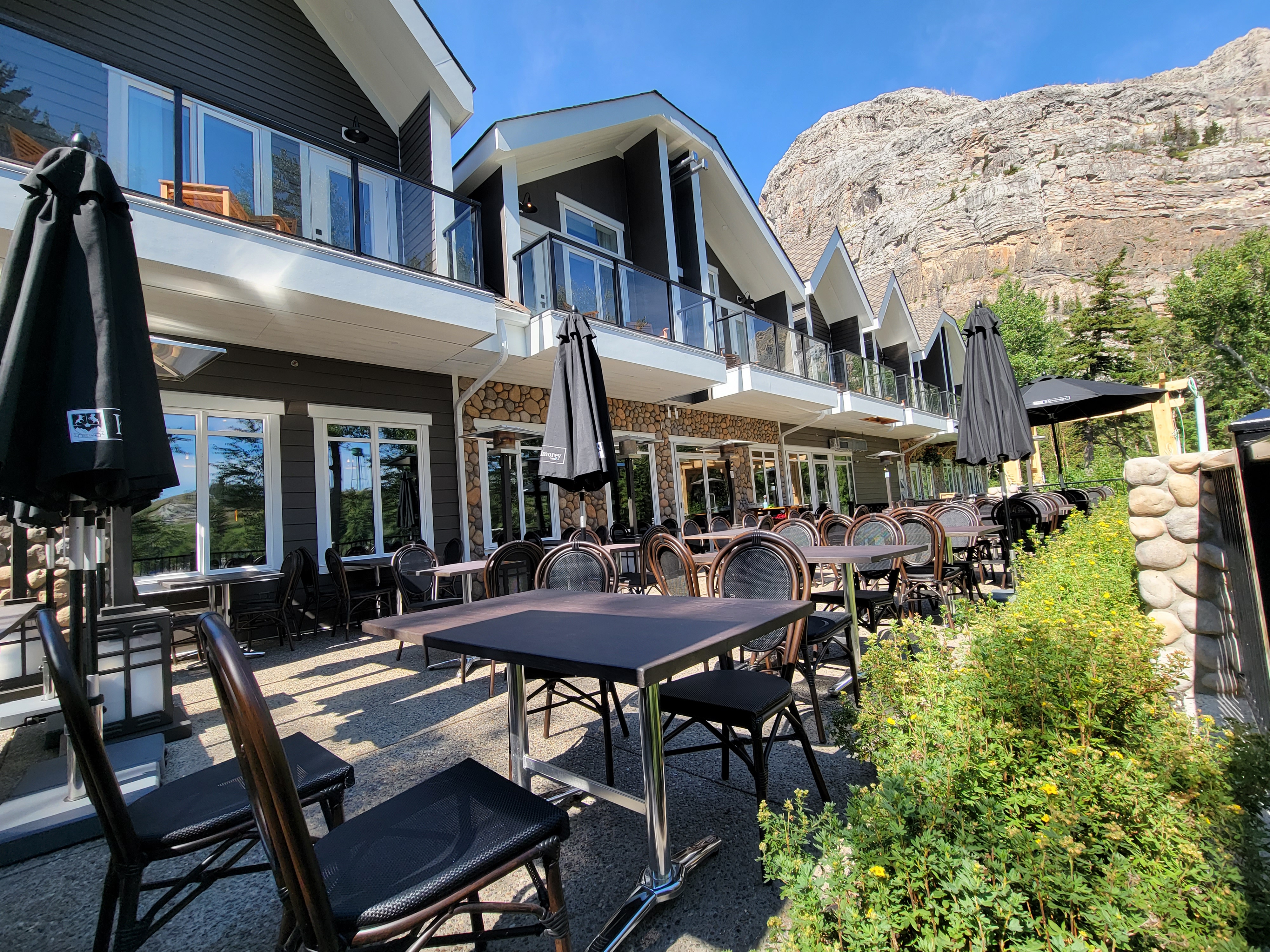 Kilmorey Lodge, Restaurant & Pub Waterton, Alberta Official Travel