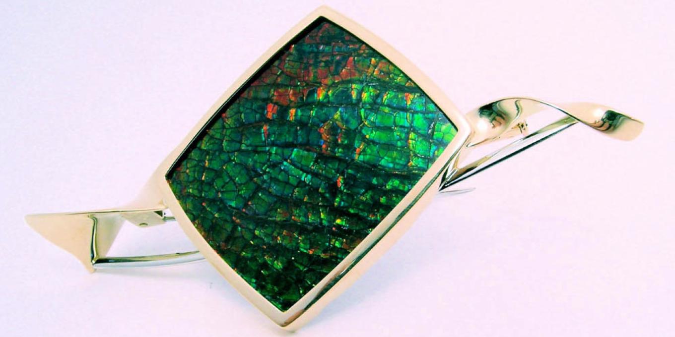 We always have a breathtaking collection of the best of Alberta's Ammolite jewelry in stock. – Come in and see the beauty of natural unadulterated Ammolite gems.