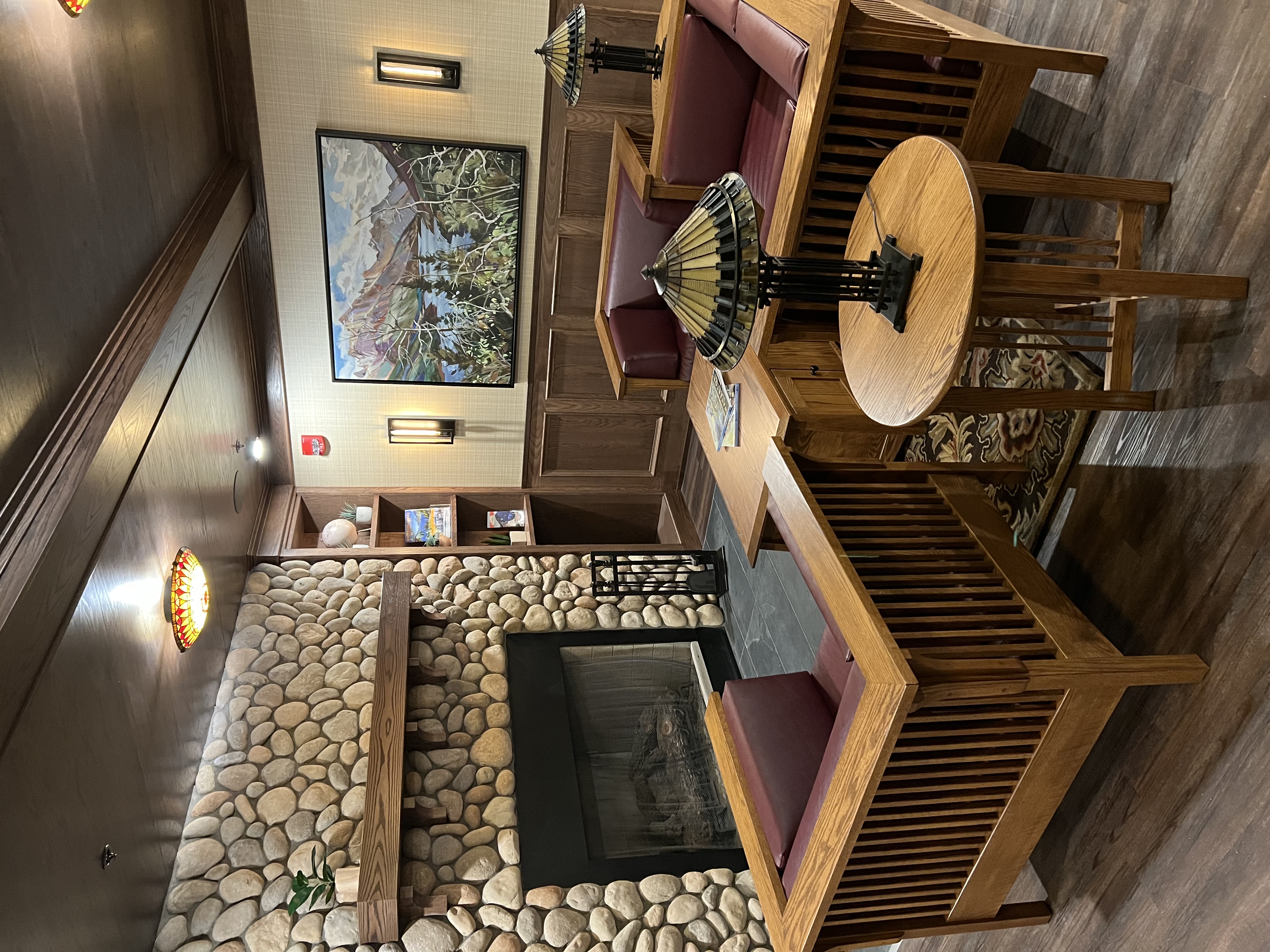 Kilmorey Lodge Waterton, Alberta Official Travel Information