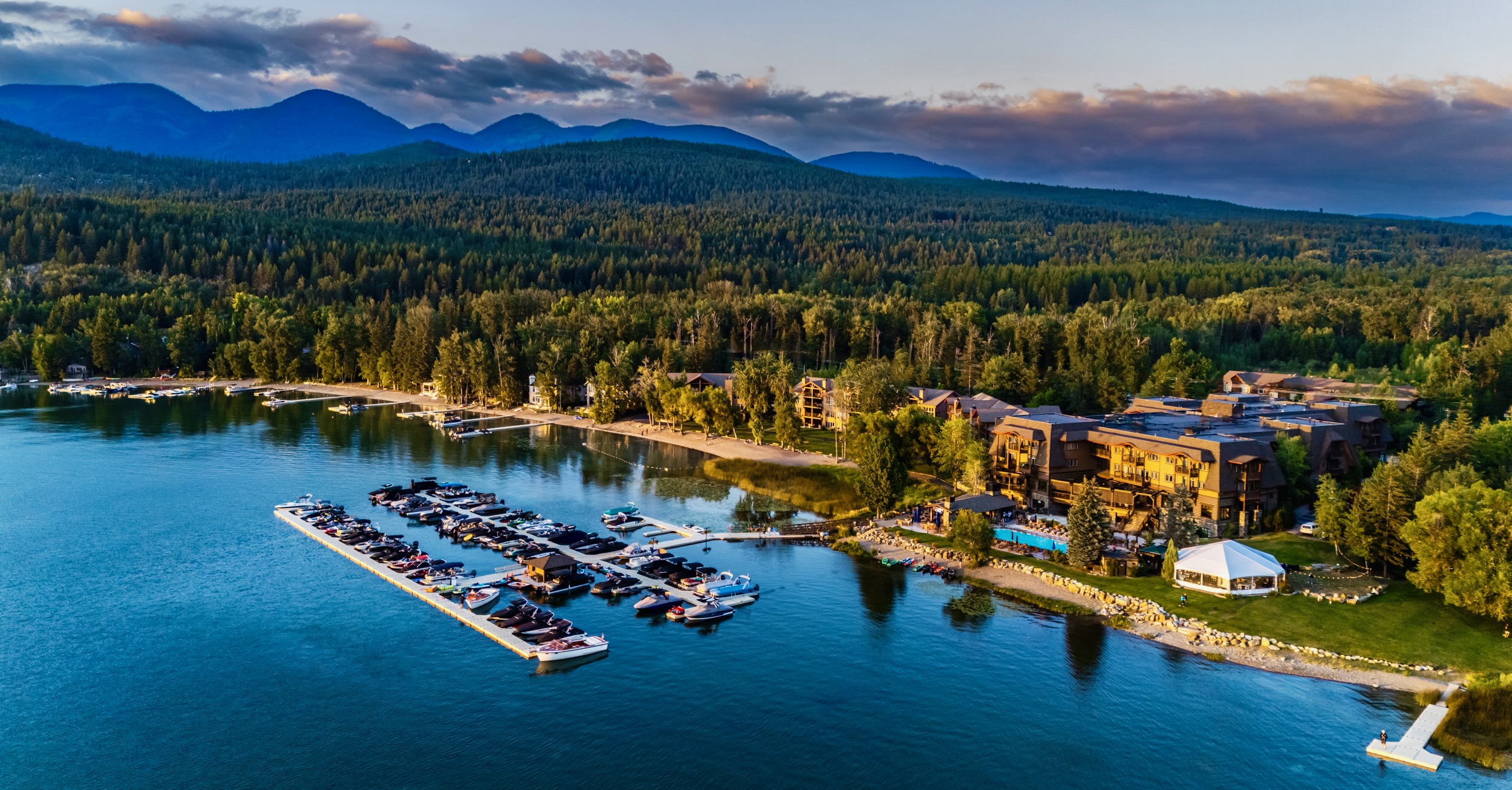 Lakeside Lodging in Montana