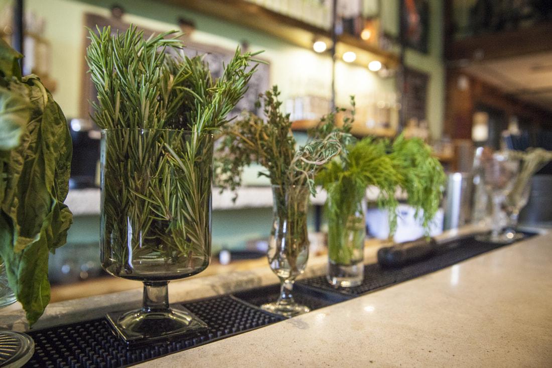 Fresh ingredients in our handcrafted cocktails is our raison d'être