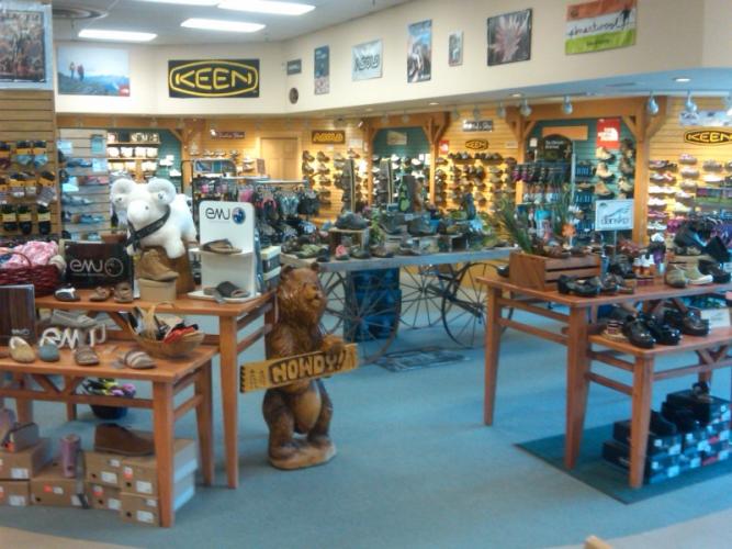 Sportsman & Ski Haus Whitefish Montana Lodging, Dining, and Official