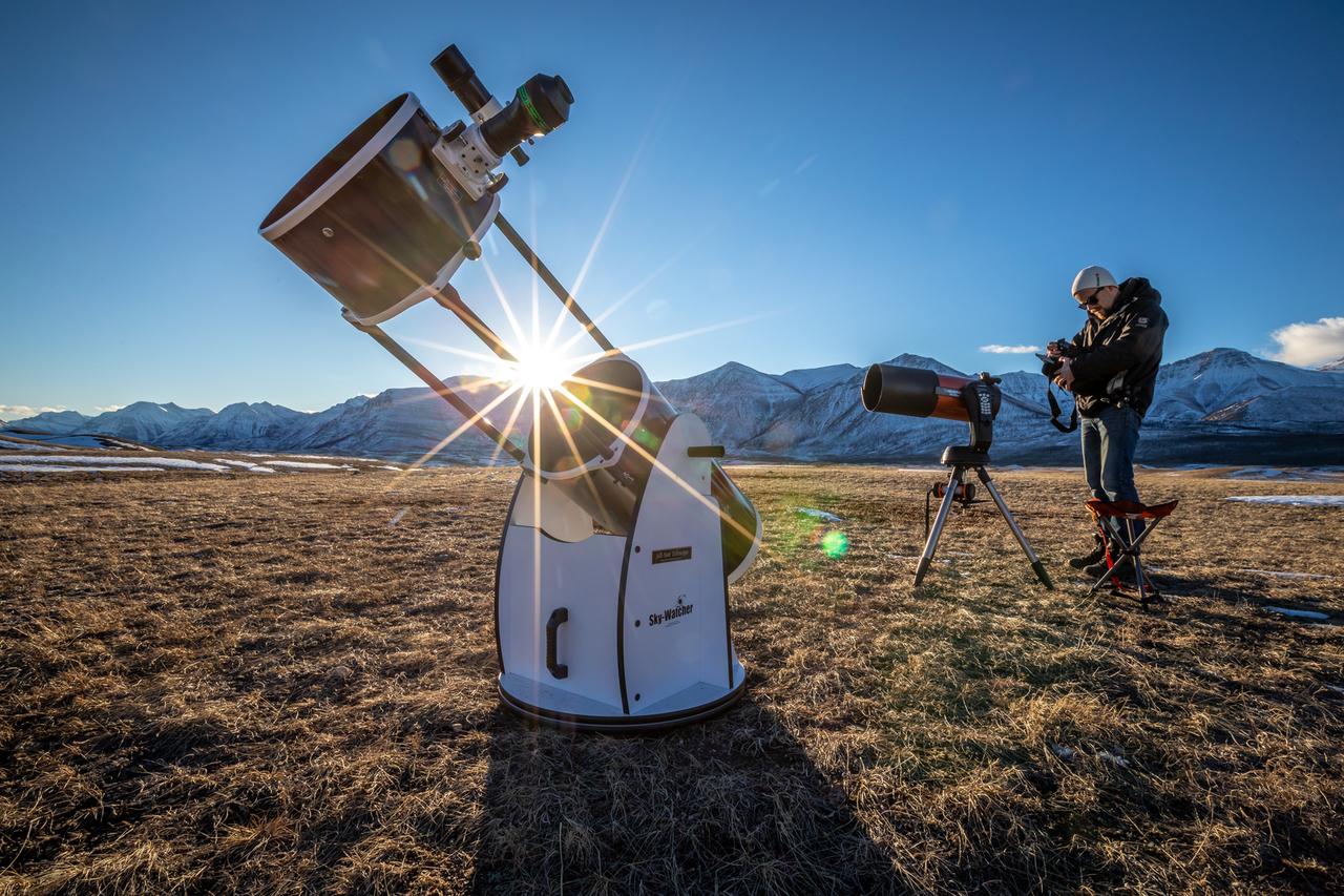 Discover Stargazing - Photo courtesy Travel Alberta / John Price Discover Stargazing - Photo courtesy Travel Alberta / John Price