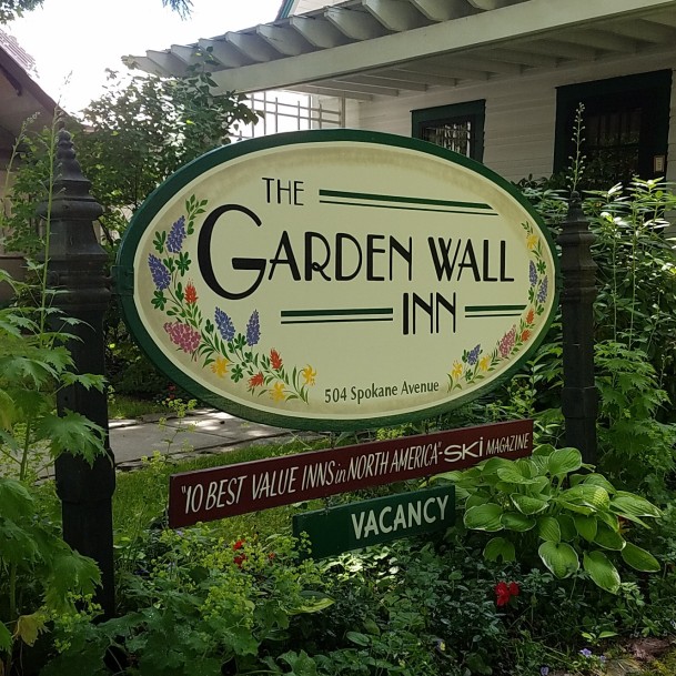 The Garden Wall Inn Garden Wall Inn