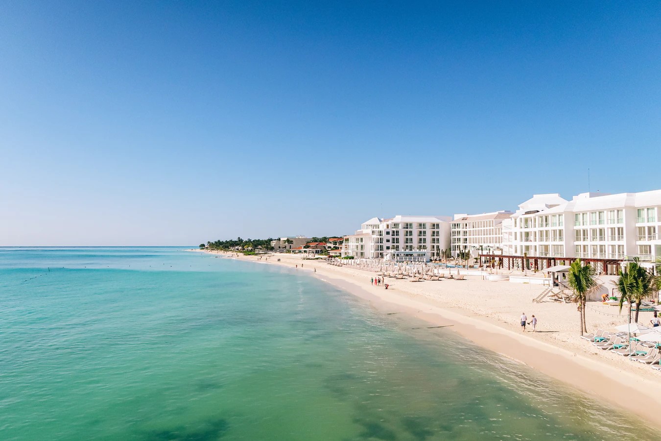 Beachfront hotel near Cancun