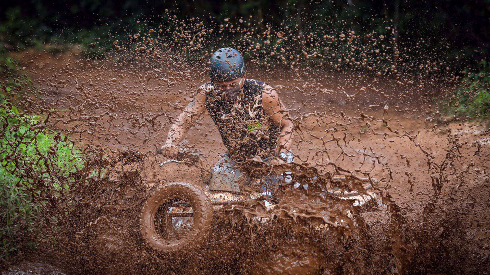 atv splash in mud