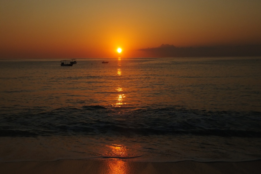 A view of sunset on the beach