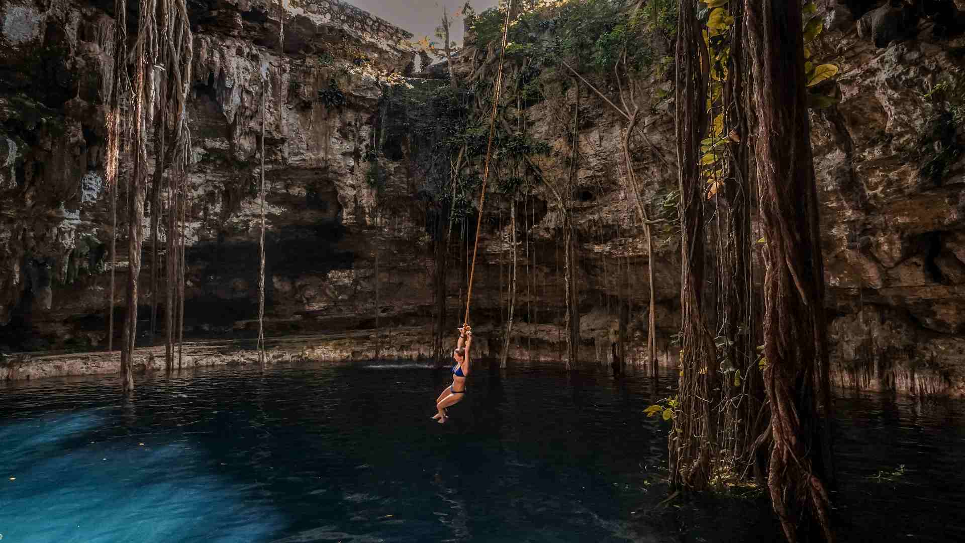Cenote Dos Ojos: Our Expert Visitor's Guide image