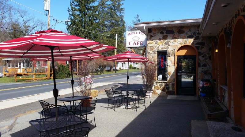 The Apple Pie Cafe Delaware Water Gap, PA Scenic Wild Delaware River