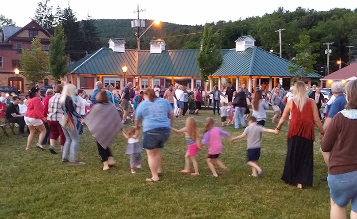 The Hancock Town Square Hancock, NY Scenic Wild Delaware River