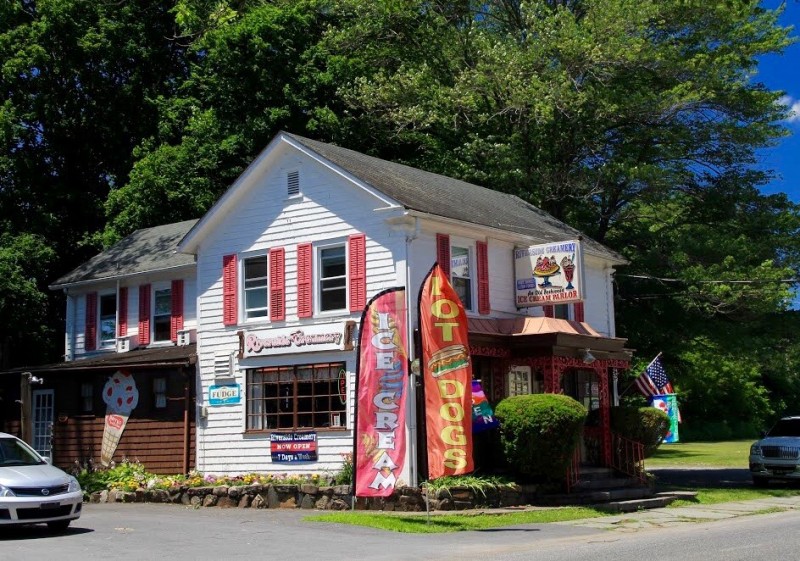 Riverside Creamery Port Jervis, NY Scenic Wild Delaware River