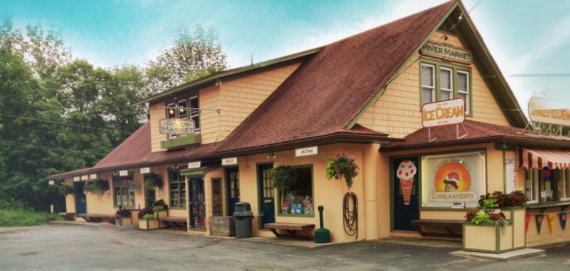 River Market, Country Store, and Cafe Barryville, NY Scenic Wild