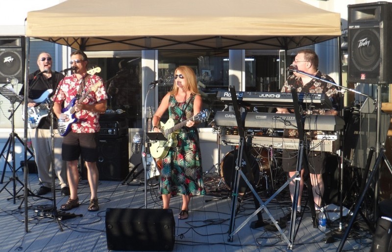 Top Of The World Restaurant Bushkill, PA Scenic Wild Delaware River