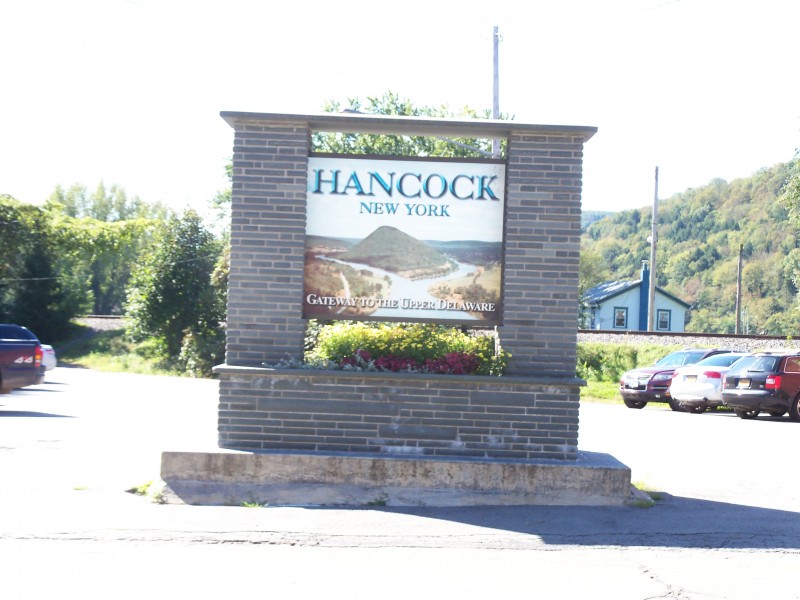 Hancock House Hotel Hancock, NY Scenic Wild Delaware River