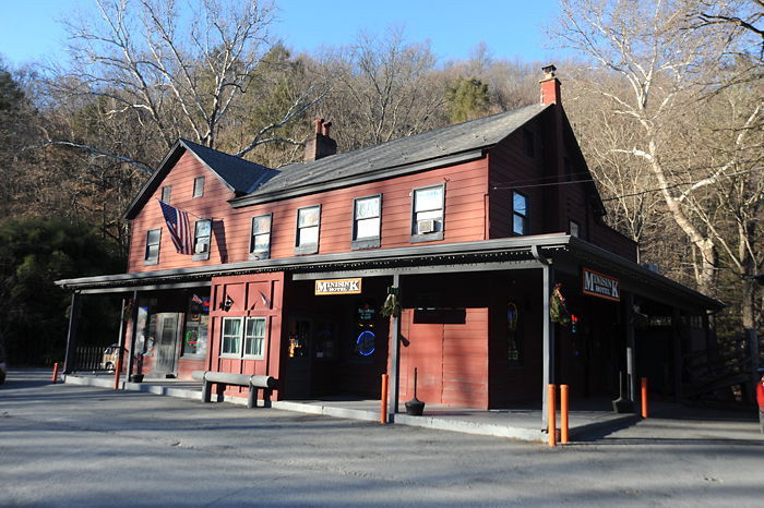 Minisink Hotel Minisink Hill, PA Scenic Wild Delaware River