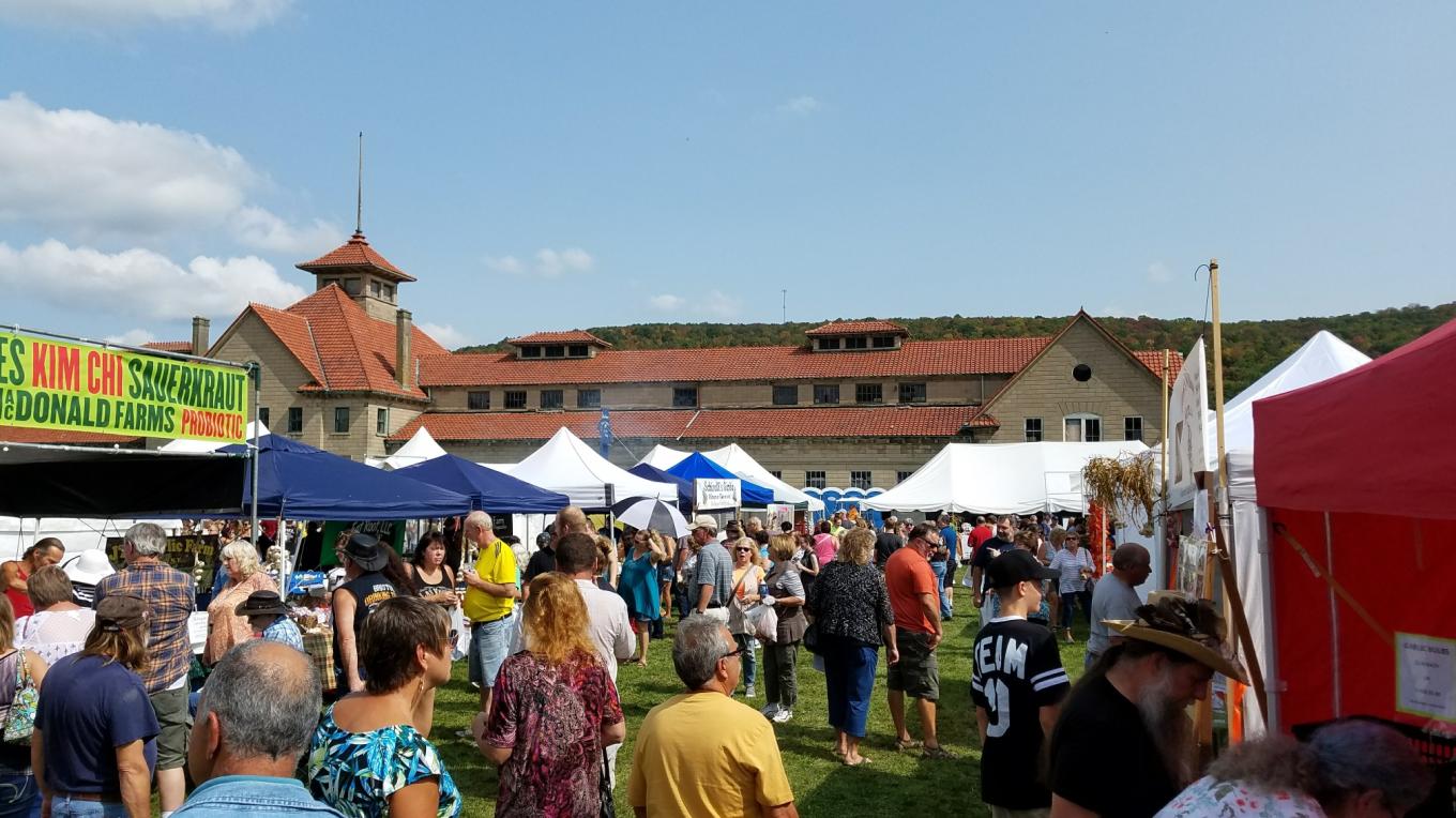 image.title Cuba NY Garlic Fest: A Stinking Good Time!