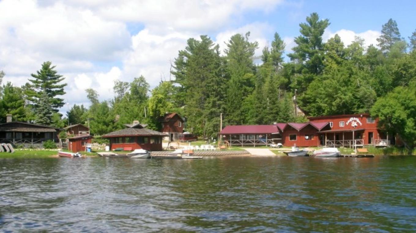 Life of Riley Resort | Heart of the Continent