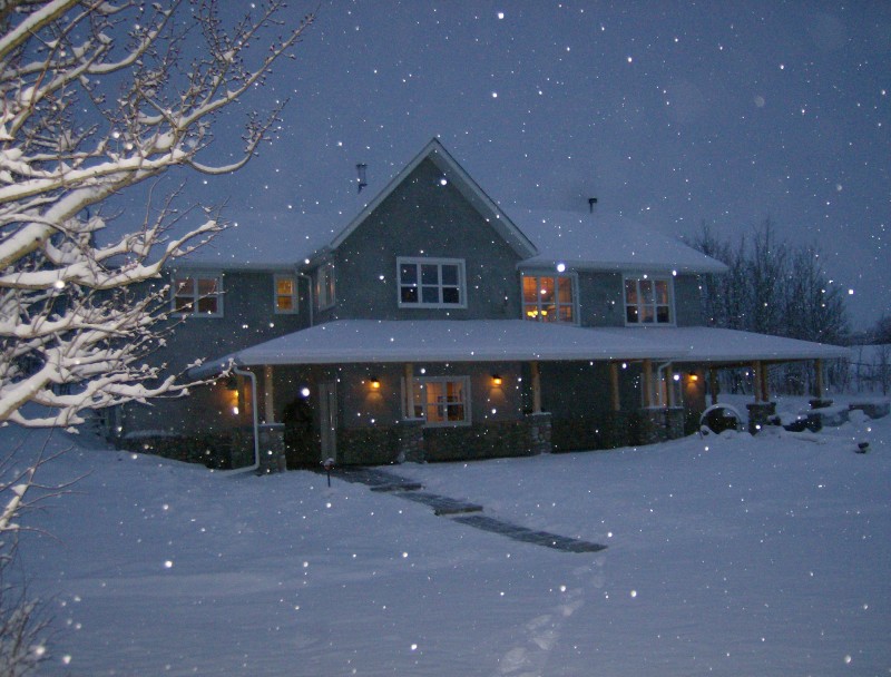 Corner Mountain Inn Wellness Centre B&B | Alberta, Canada | Crown of