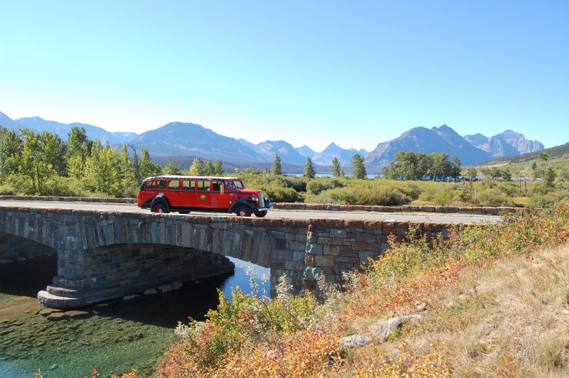 Red Buses Glacier National Park, Montana Crown of the Continent