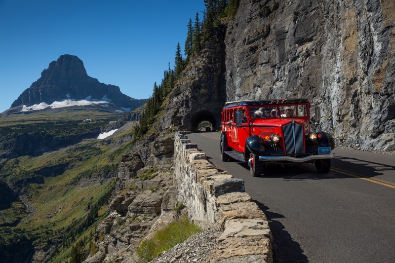 Red Bus Tours Glacier National Park, Montana Crown of the Continent