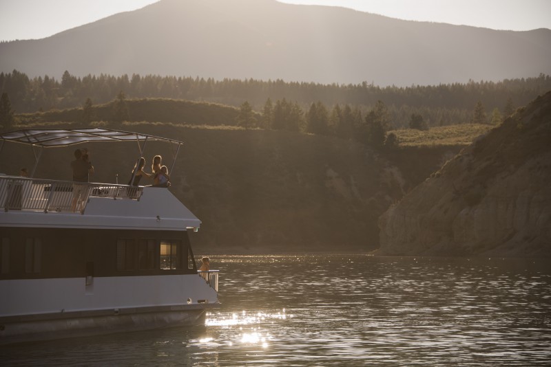 Lake Koocanusa Eureka, Montana British Columbia Crown of the