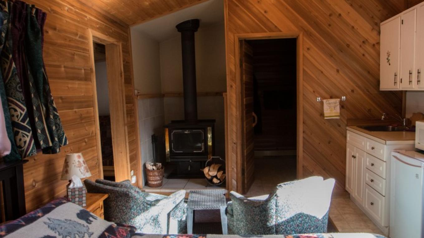 Stepping Stone Cabins Alberta Canada Stepping Stone Cabins B&B | Beaver Mines, Alberta | Crown of the