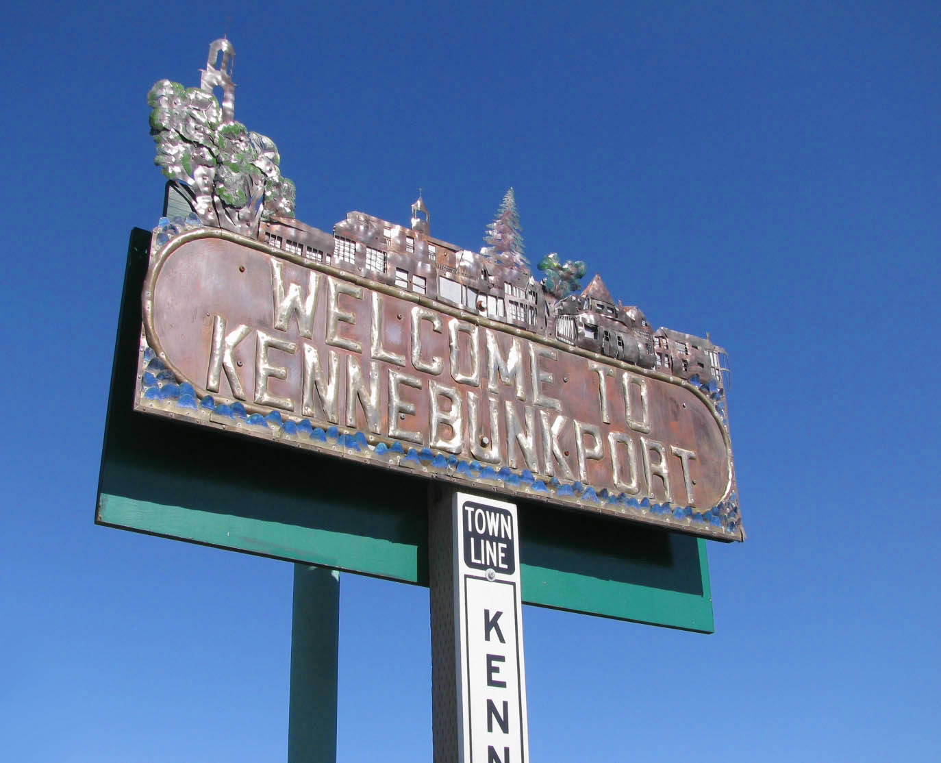 Welcome Kennebunkport - see much more at KennebunkportMaineLodging.com Site