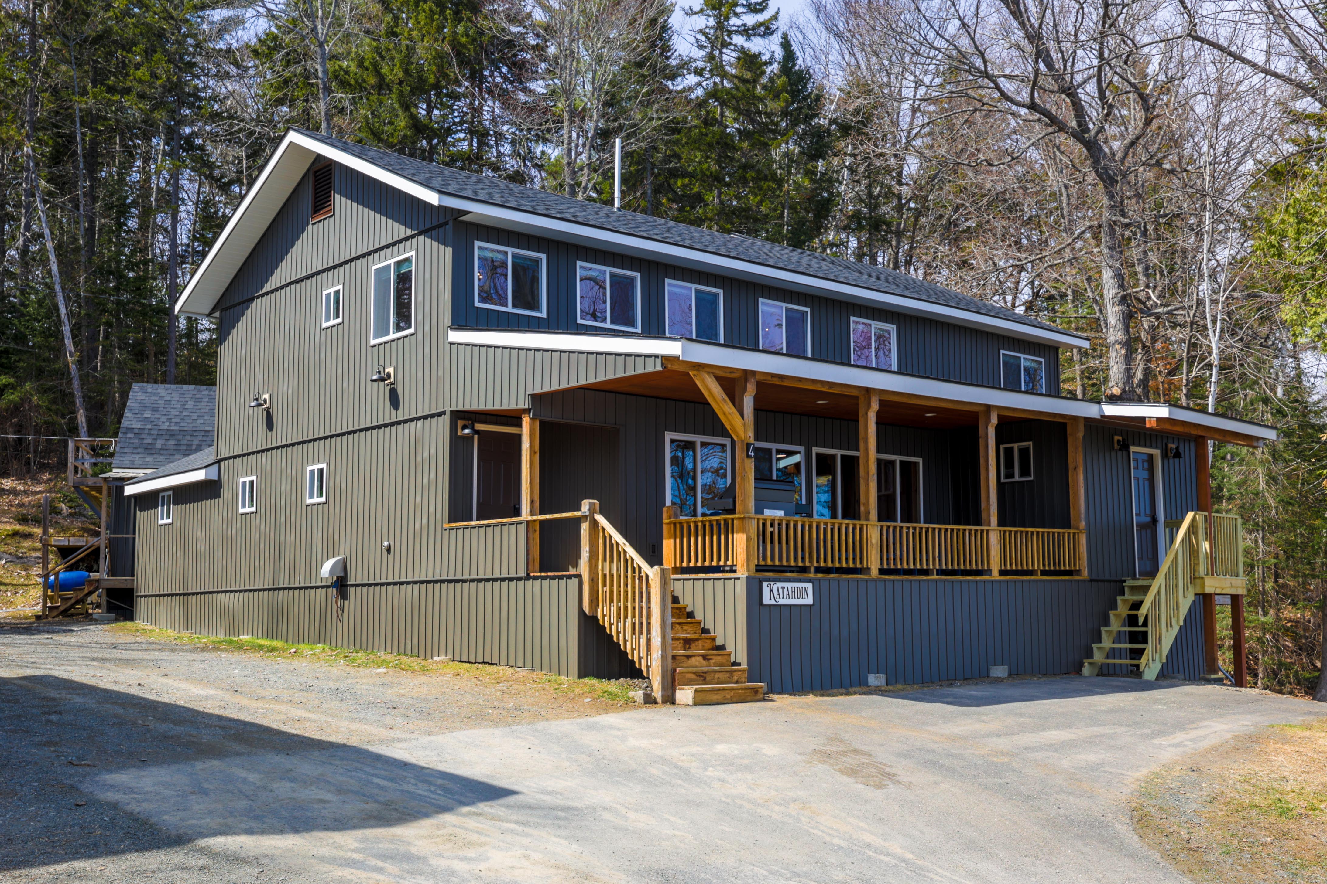 Lawrence's Lakeside Cabins - Visit Maine