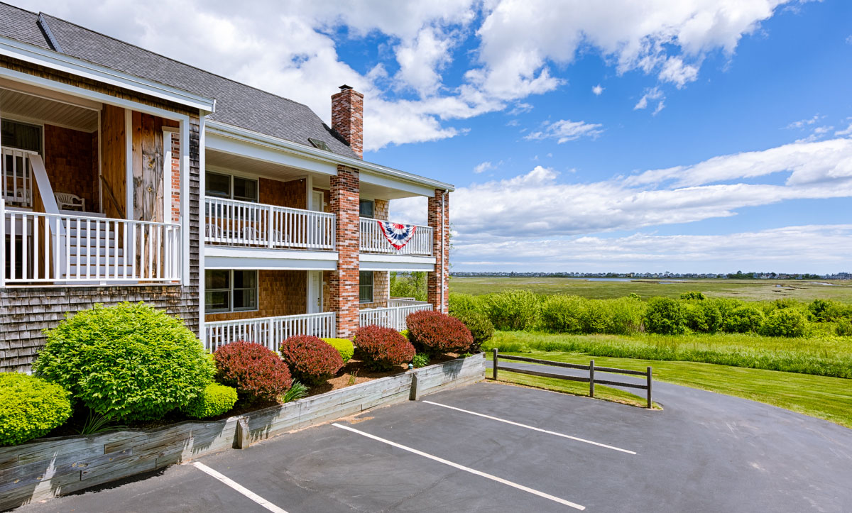 Misty Harbor Resort Motel