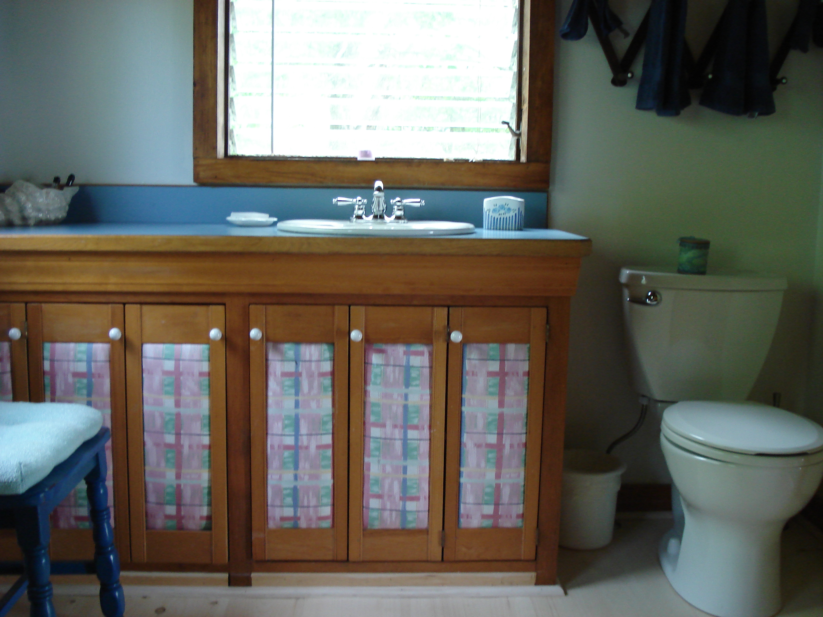 White Rocks Bathroom