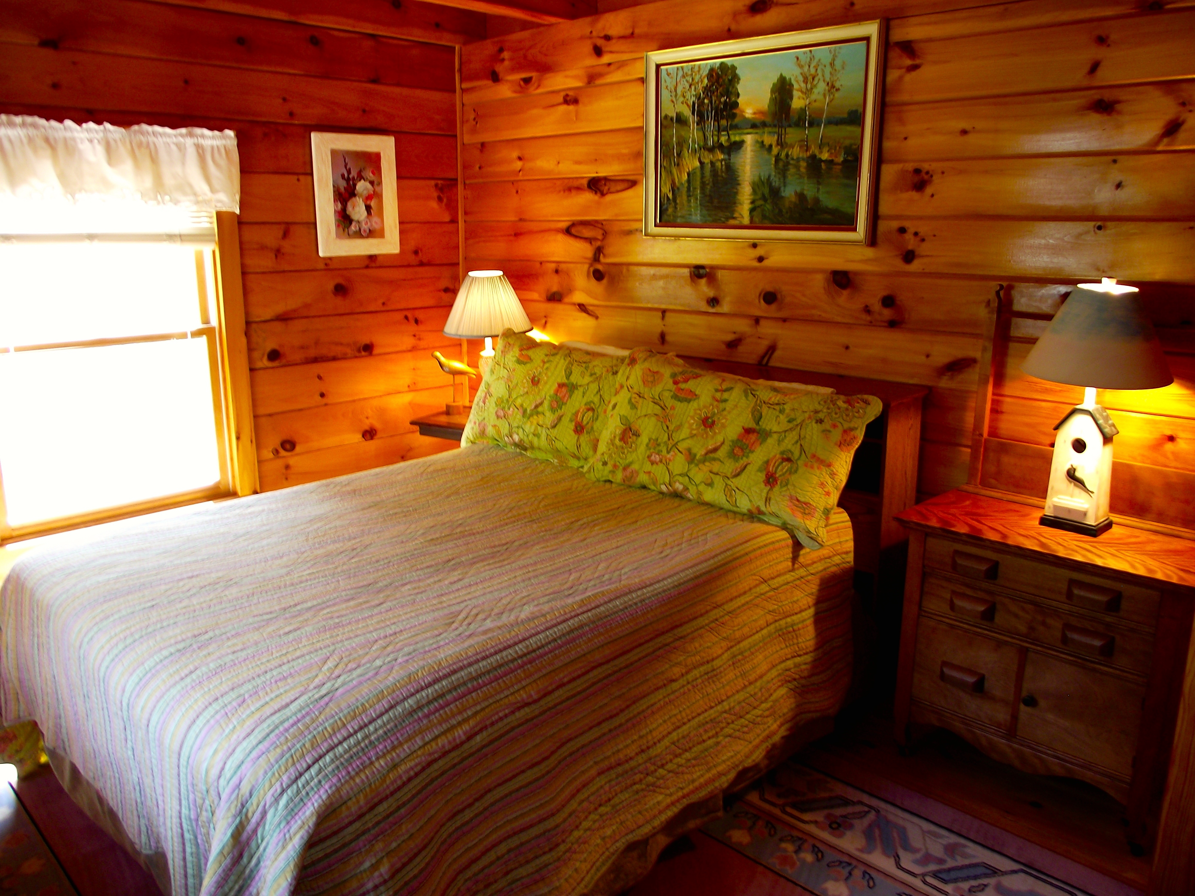 Queen bedroom