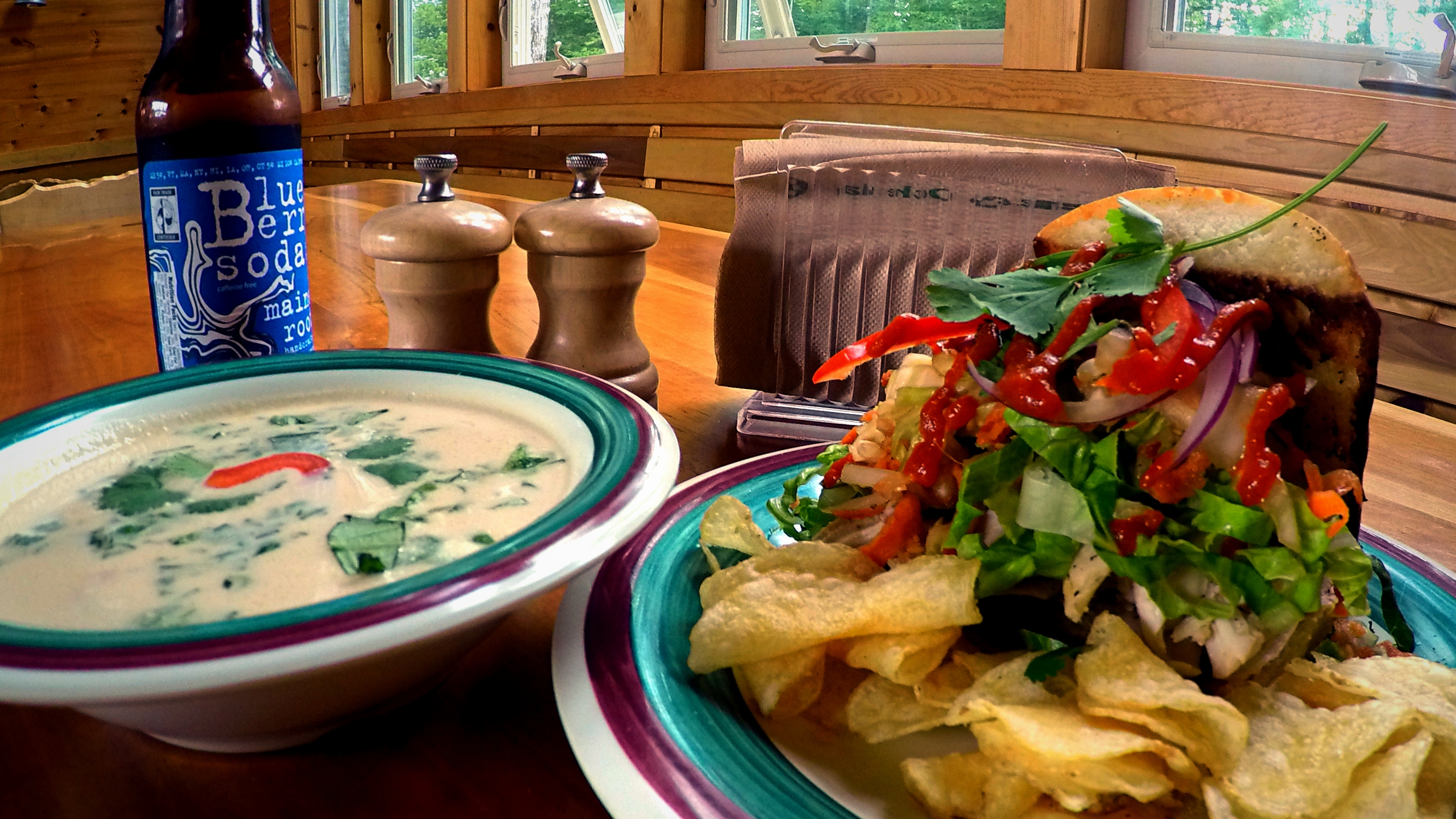 Day visitors can purchase lunch at any Hut on the weekends during full service season. There's a great selection of beer and wine!
