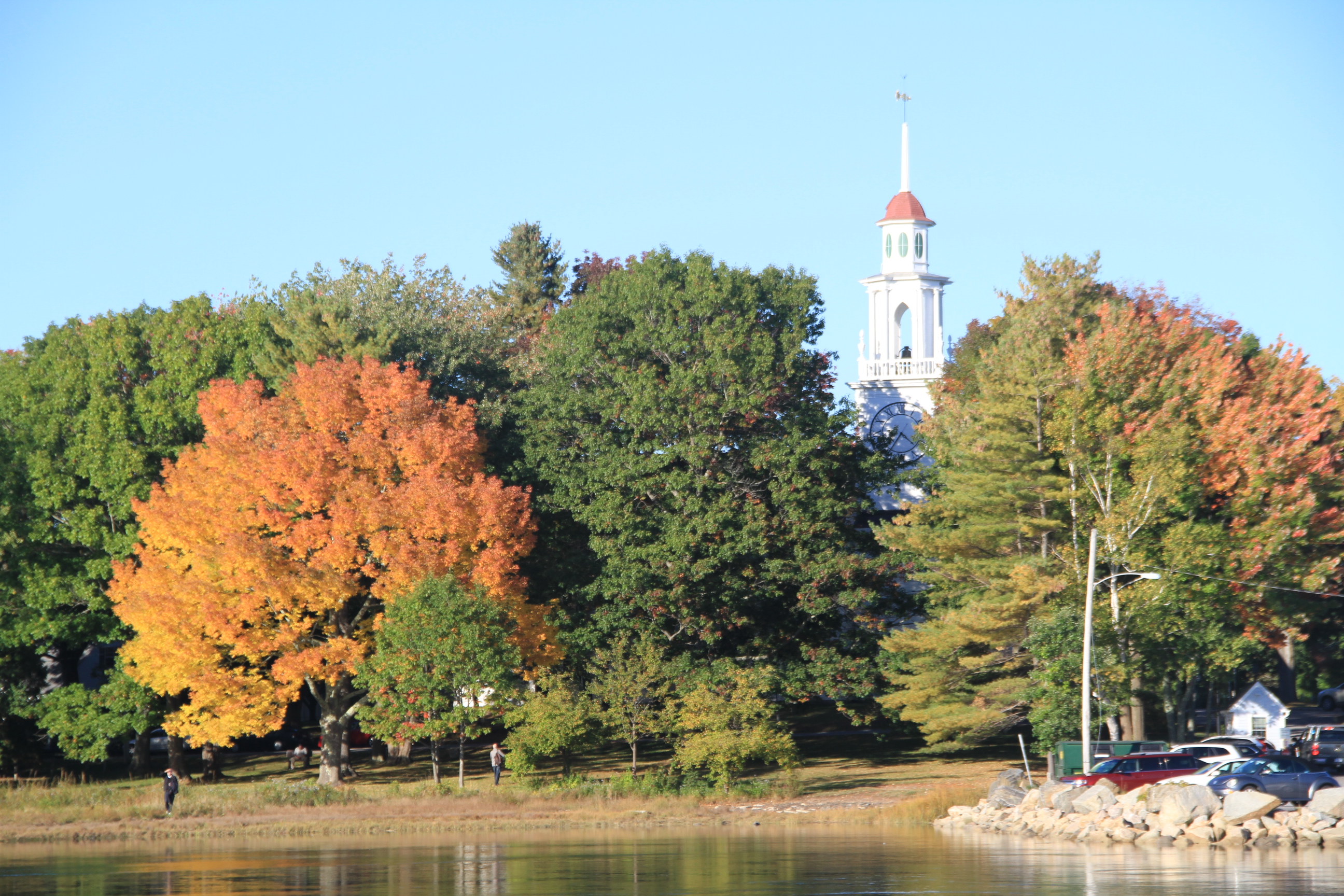 Fall Foliage Kennebunkport - see much more at KennebunkportMaineLodging.com Site