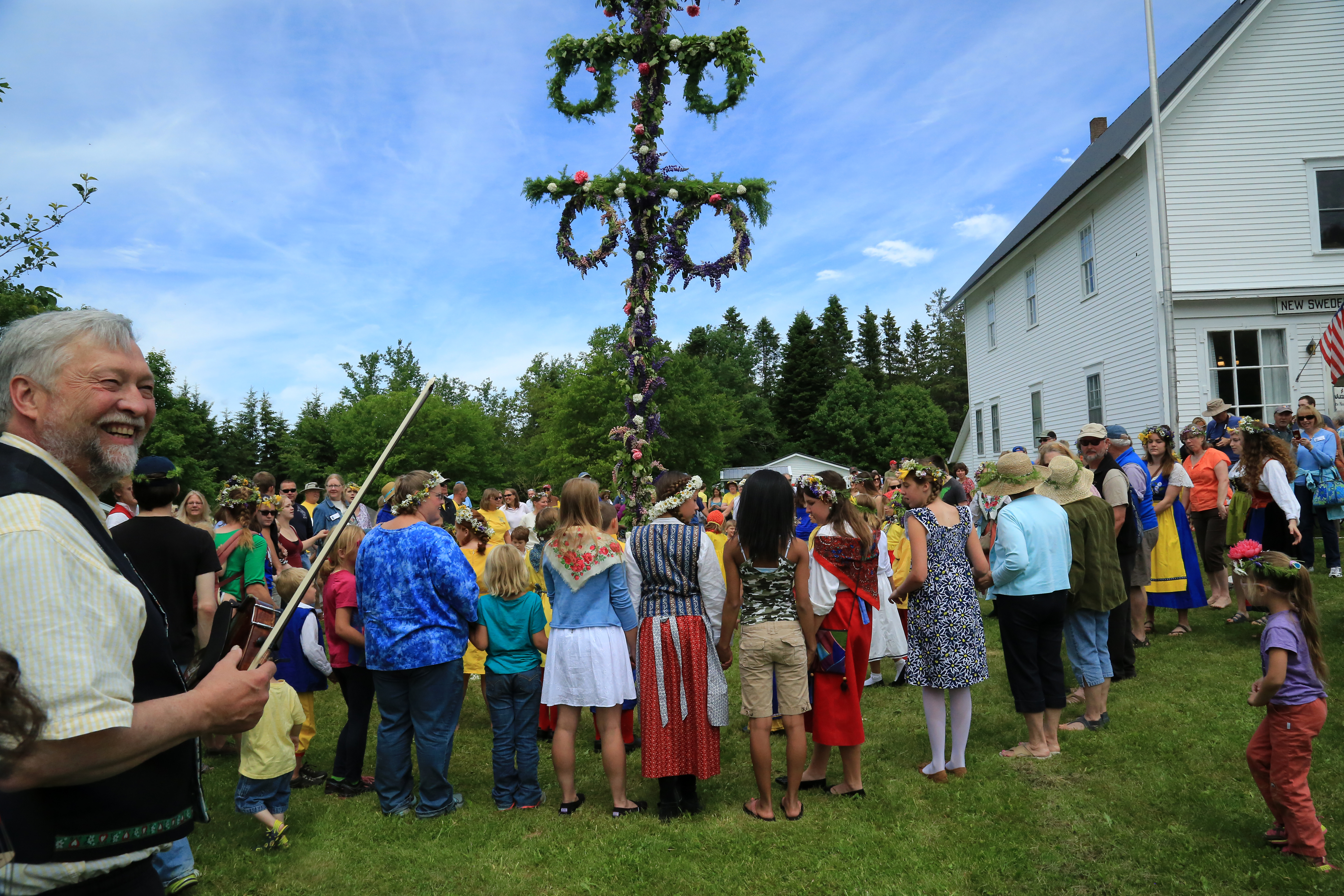 New Sweden keeps Scandinavian traditions alive at the summer solstace.