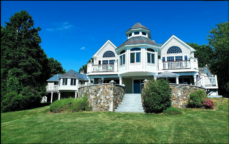 Luxury Waterfront Estate
