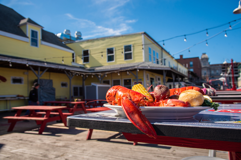 The Porthole Restaurant & Pub Visit Maine
