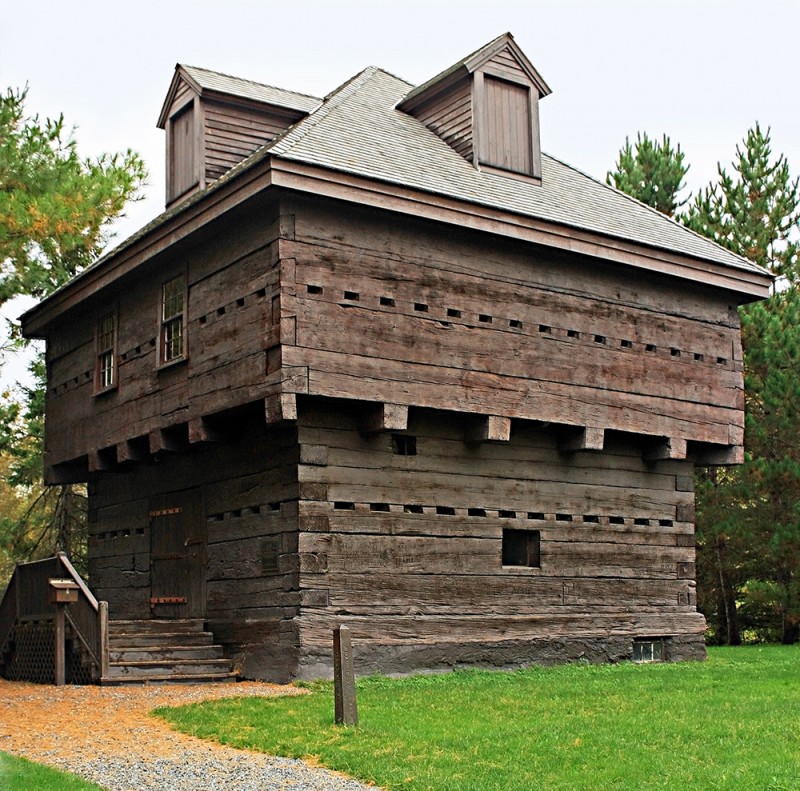 Explore Maine's Historic Forts During Fall Visit Maine
