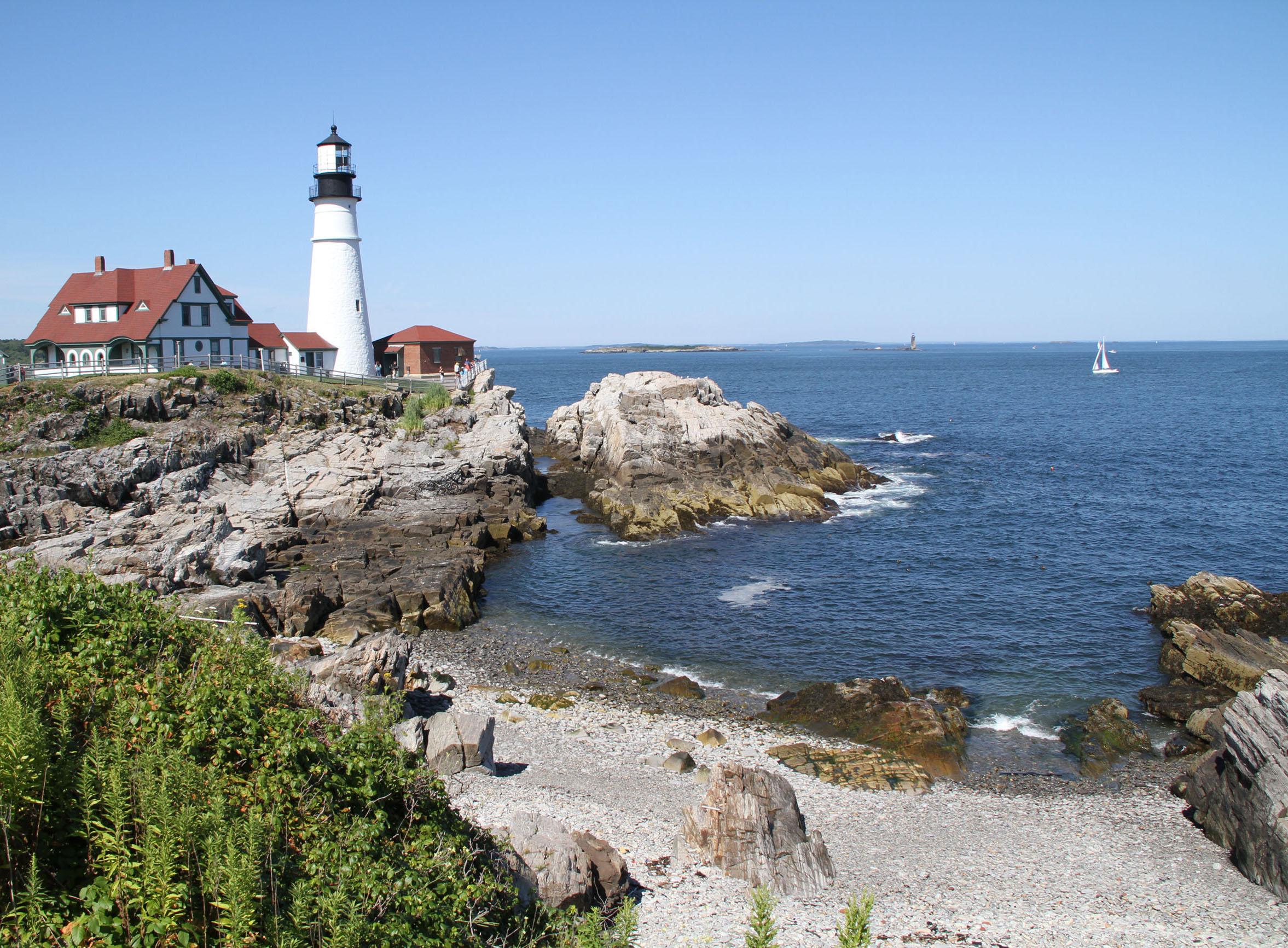 Maine new england. Maine. Портленд Англия. Portland head Light. Coast of Maine.