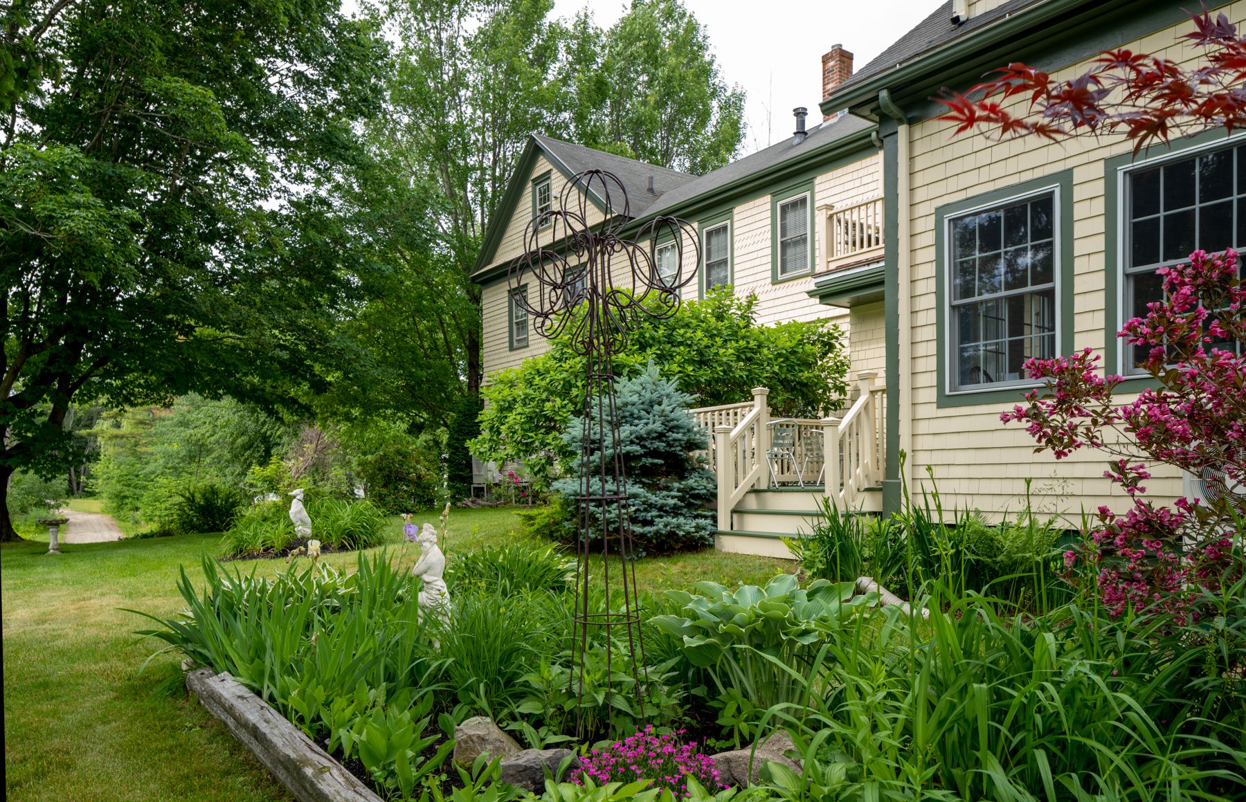 1802 House Bed and Breakfast Visit Maine