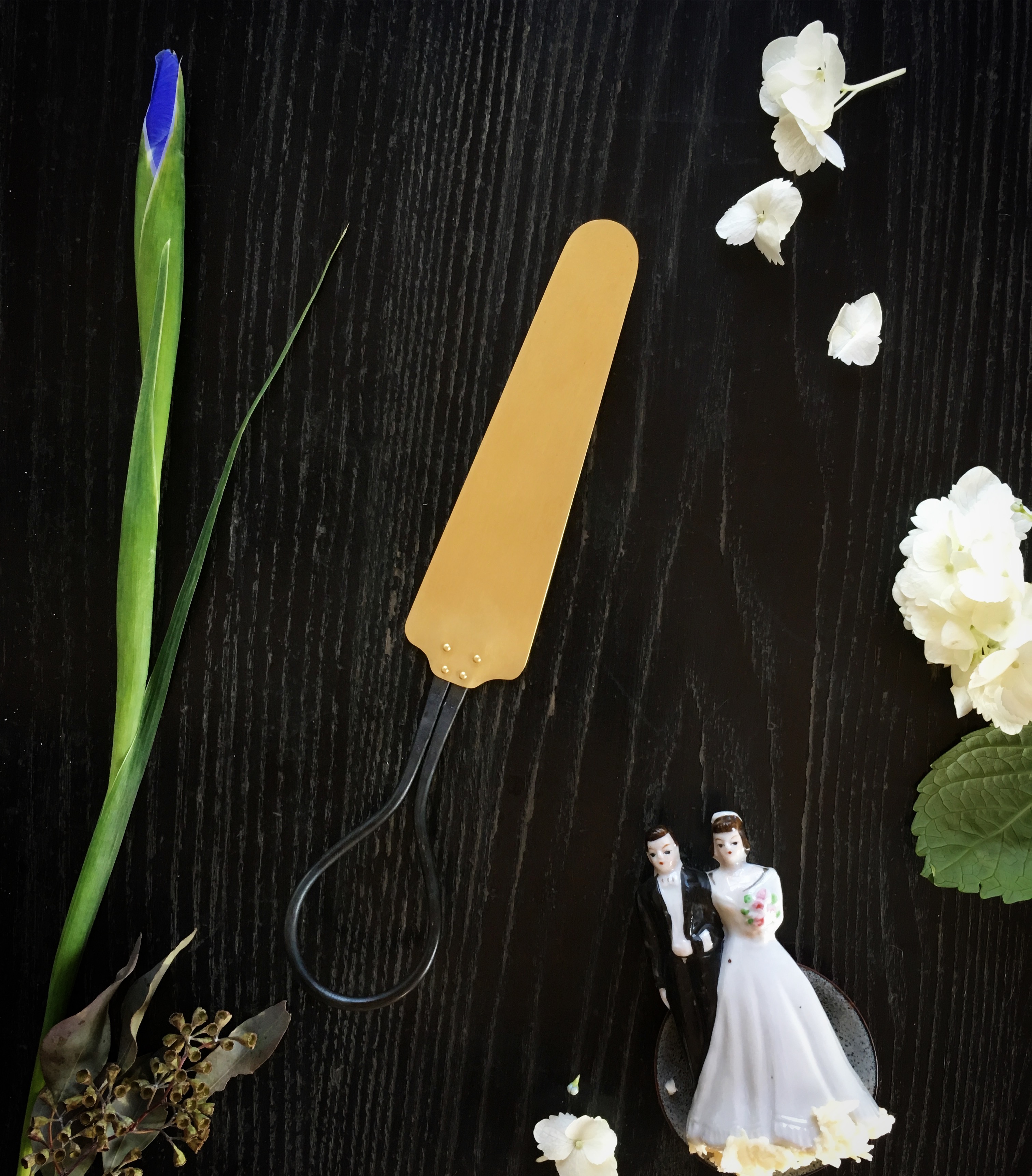 Brass Pie & Cake Server