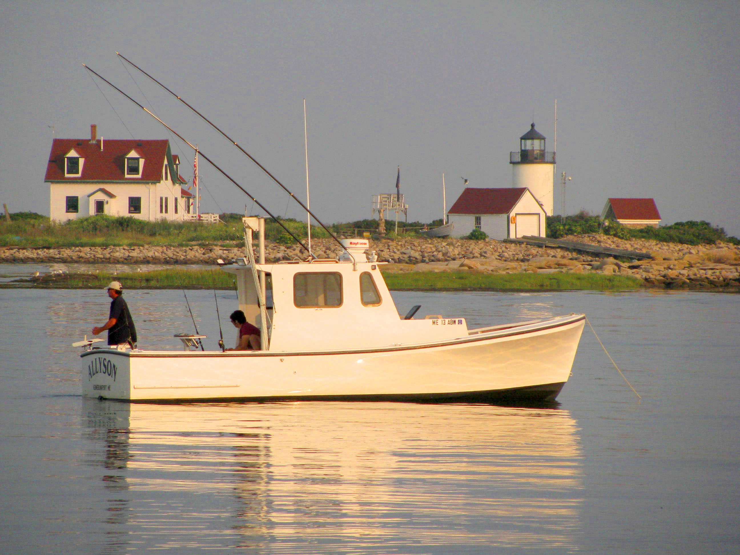 Goat Island Light Kennebunkport - see much more at KennebunkportMaineLodging.com Site