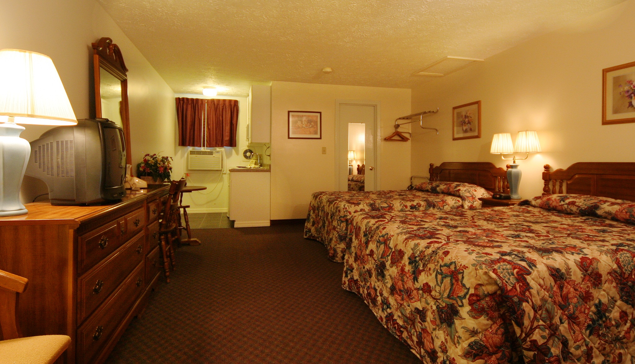 Carriage House Motel, Cottages & Suites Visit Maine