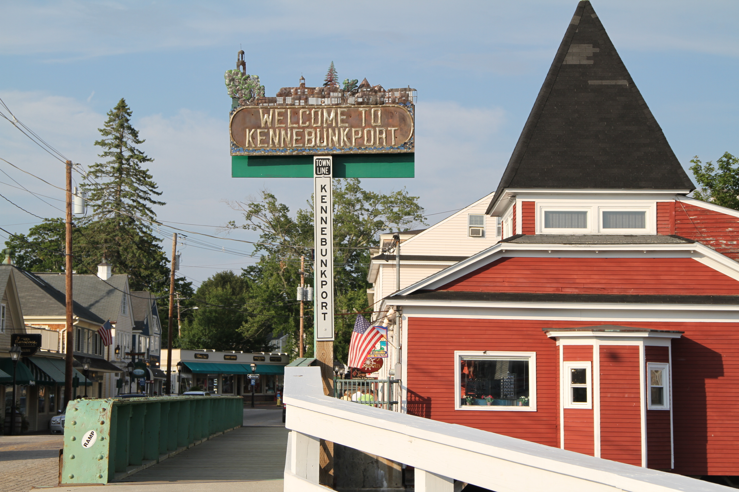 Welcome Kennebunkport - see much more at KennebunkportMaineLodging.com Site