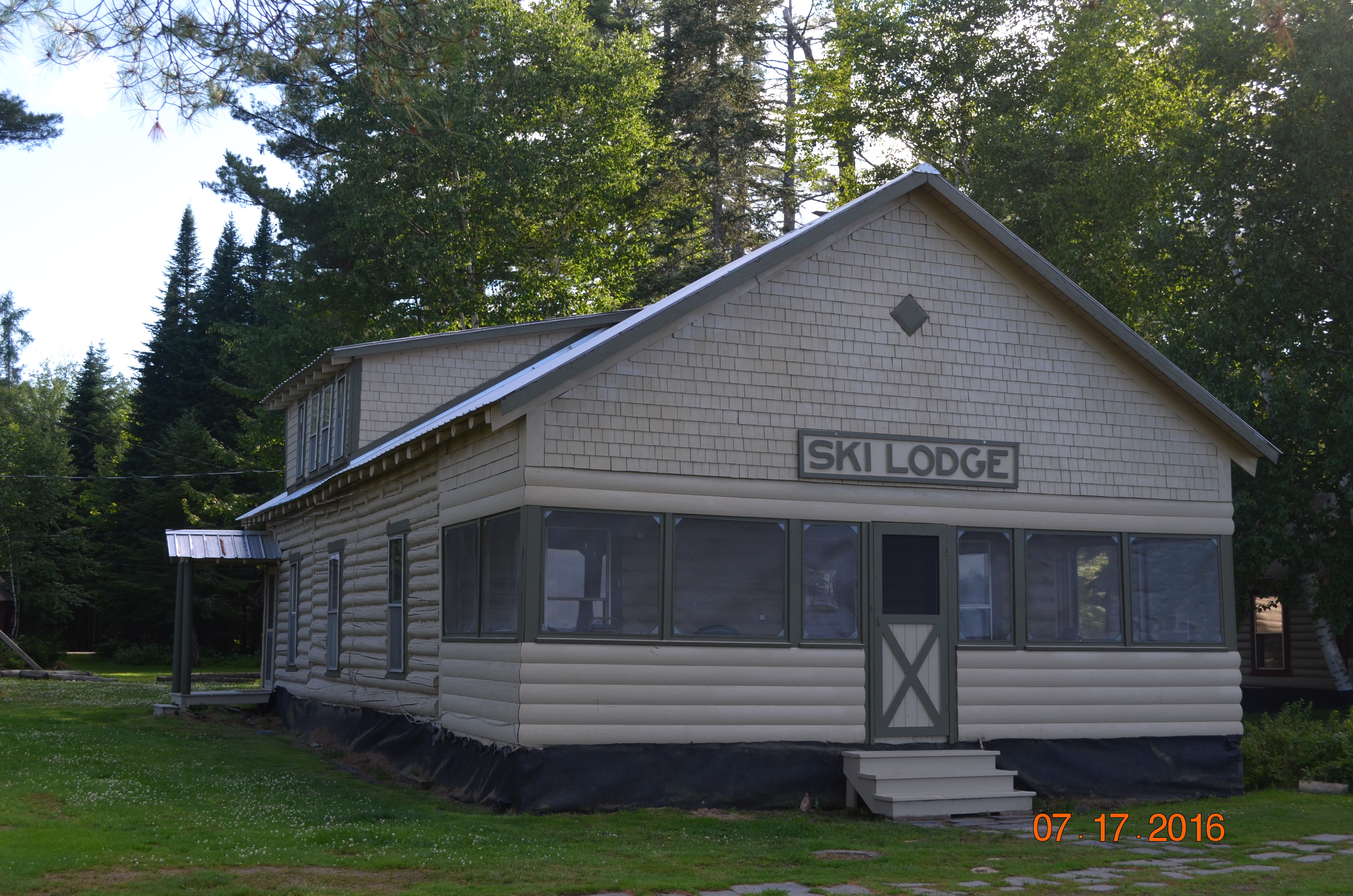 Ski Lodge!