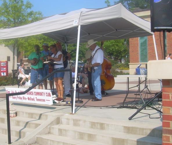 Maryville Farmers' Market Tennessee River Valley
