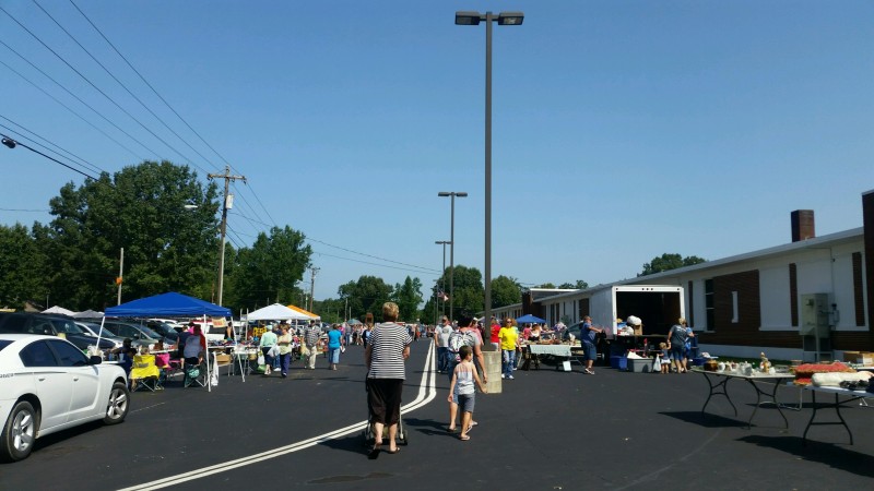 Bargain Highway 30 Mile Yard Sale Tennessee River Valley