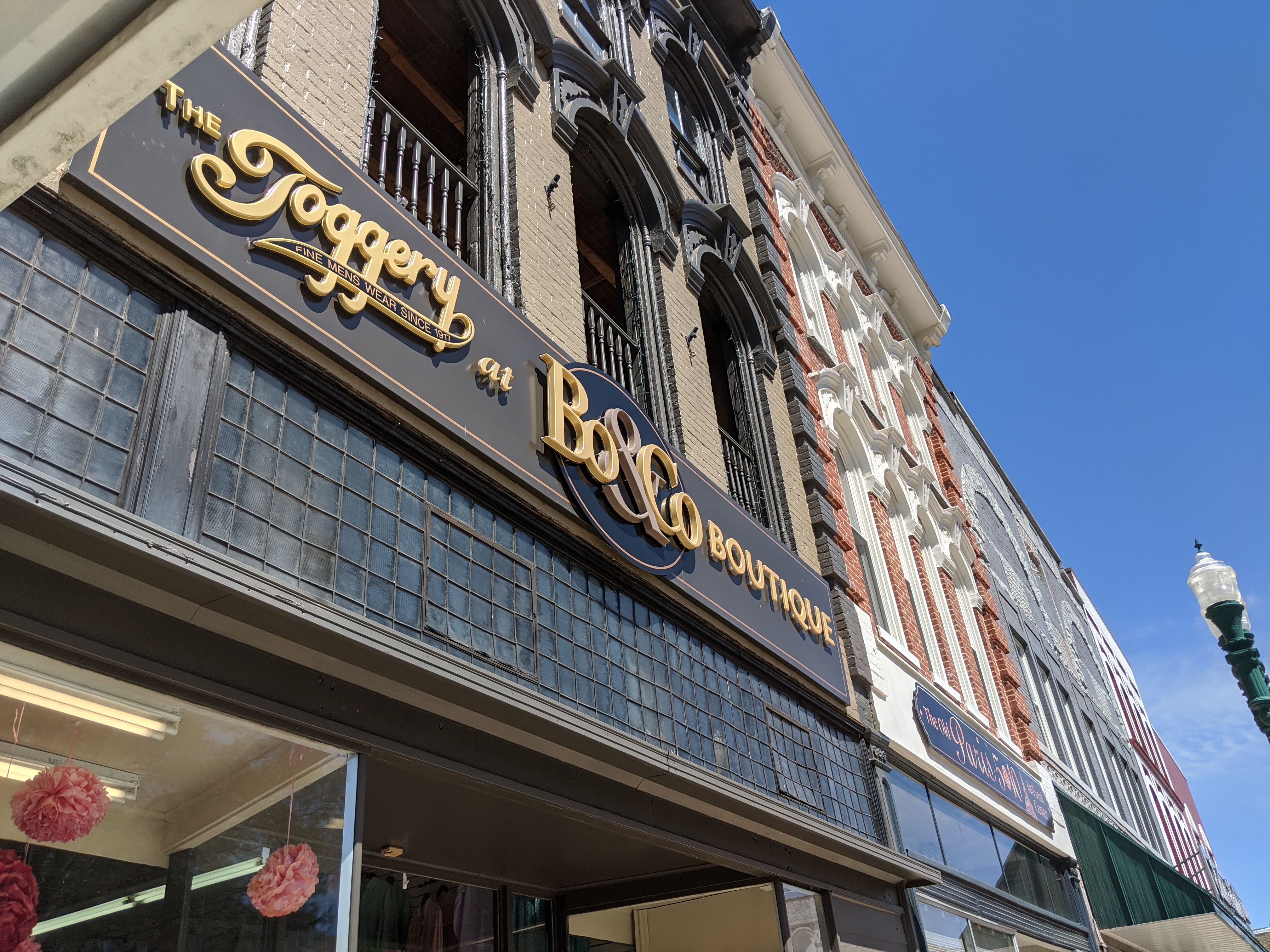 Shops of Downtown Paris, TN Tennessee River Valley