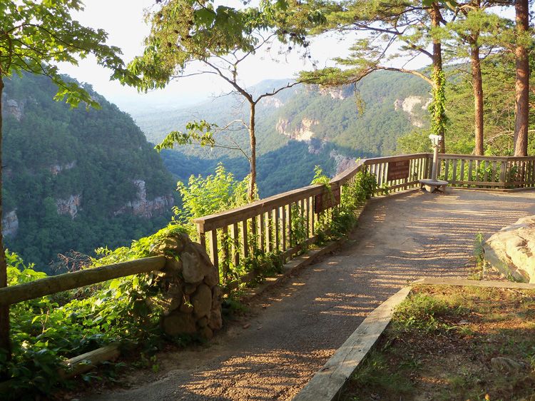 Cloudland canyon outlet state park hiking