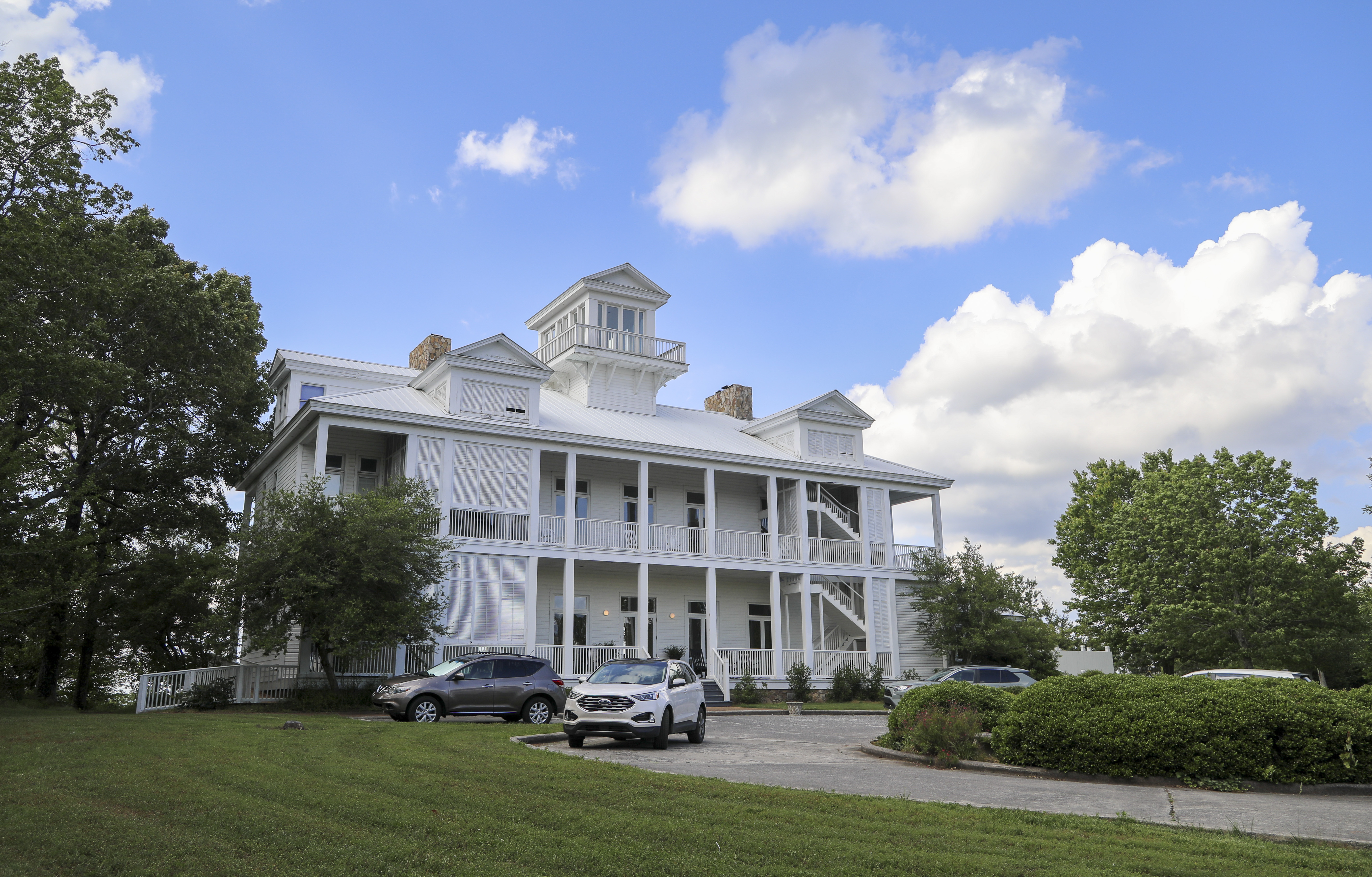 The Lodge at Gorhams Bluff Tennessee River Valley