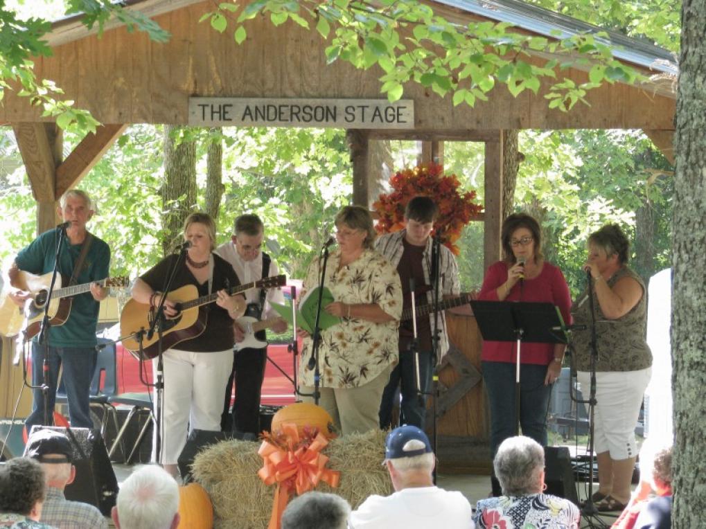 Mountaineer Folk Festival at Fall Creek Falls State Park Tennessee